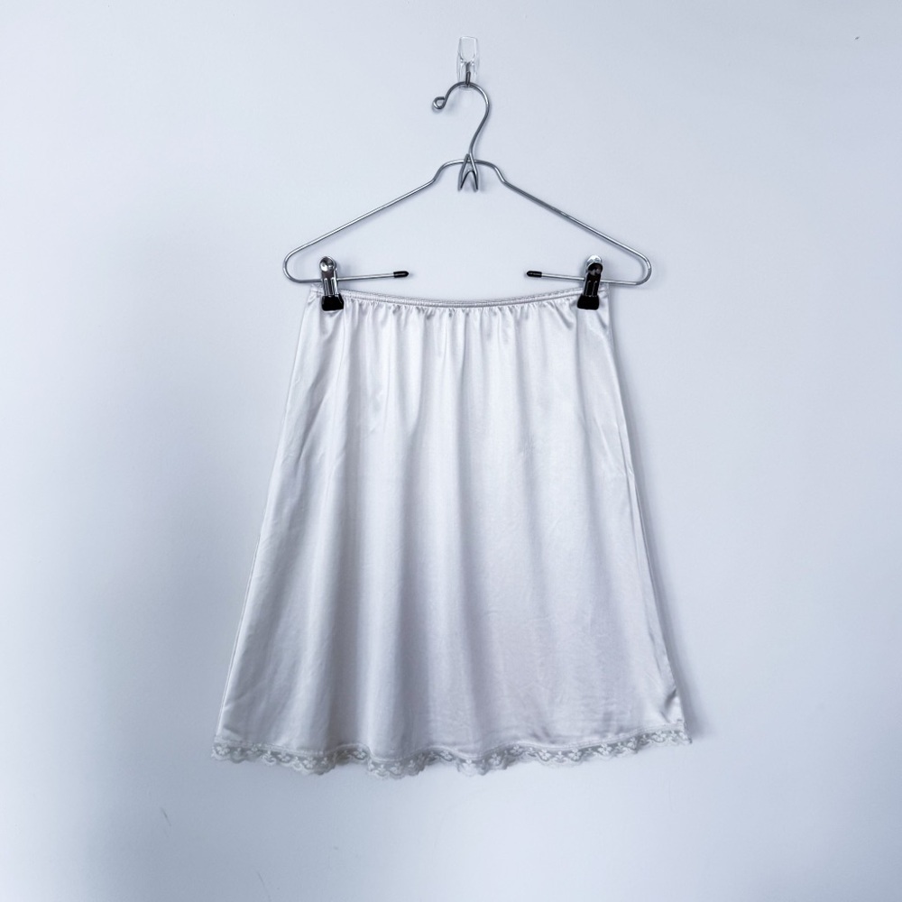 3/$20⚡️ Vintage Off White Cream Knee Length Slip Skirt Lace Trim Elastic Waist